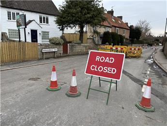 ROAD CLOSURE AT LAMB UNDERWAY FOR YW WORK